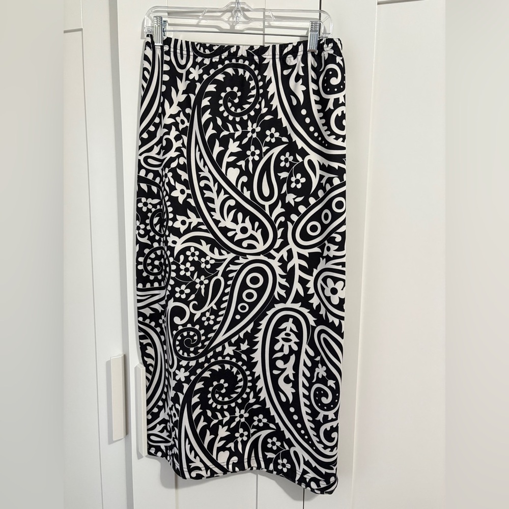 Nuggles skirt